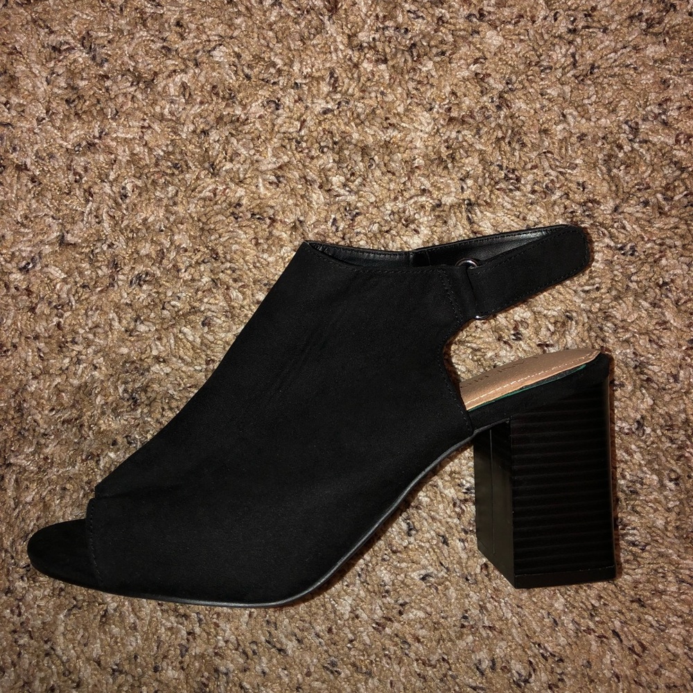 Black Open Toe Shoes